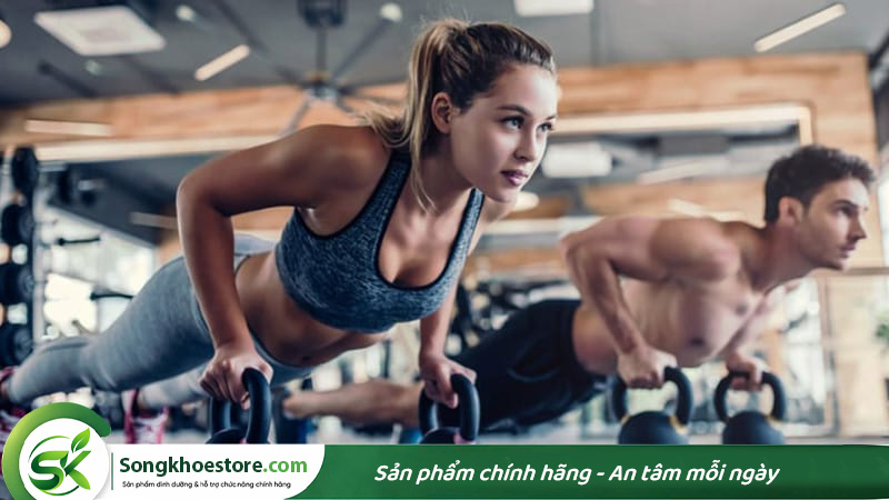 vi-sao-nhieu-nguoi-so-uong-protein-tang-can